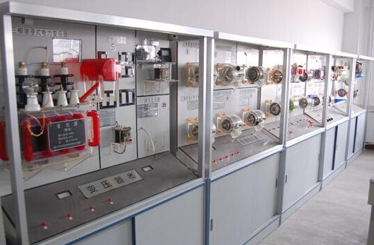 保定市第四職業(yè)中學(xué)有電氣技術(shù)應(yīng)用專業(yè)？