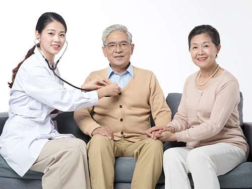 現(xiàn)在護(hù)理行業(yè)前景如何？唐山護(hù)理學(xué)校哪家比較好？