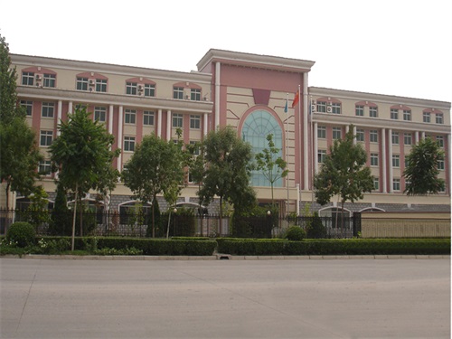 學(xué)習(xí)汽修專業(yè)選擇哪所學(xué)校？   