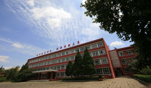 中國(guó)洛陽(yáng)一拖技師學(xué)院有哪些就業(yè)保障？