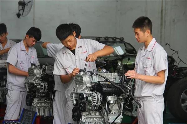 新能源汽車專業(yè)去哪里學習？   